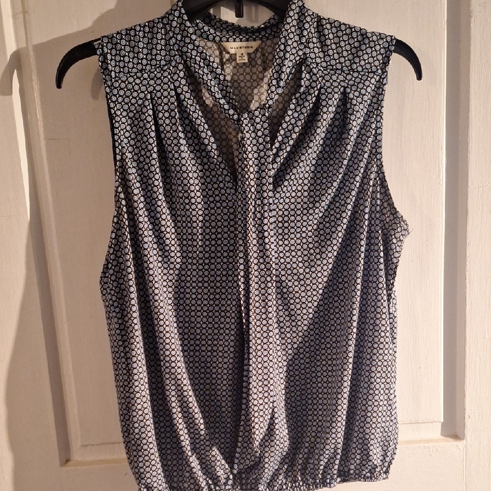 Women's Sleeveless Top - Black and White